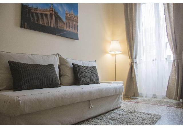 Apartment Emi House San Giovanni , Intero - 80 Mq Rome