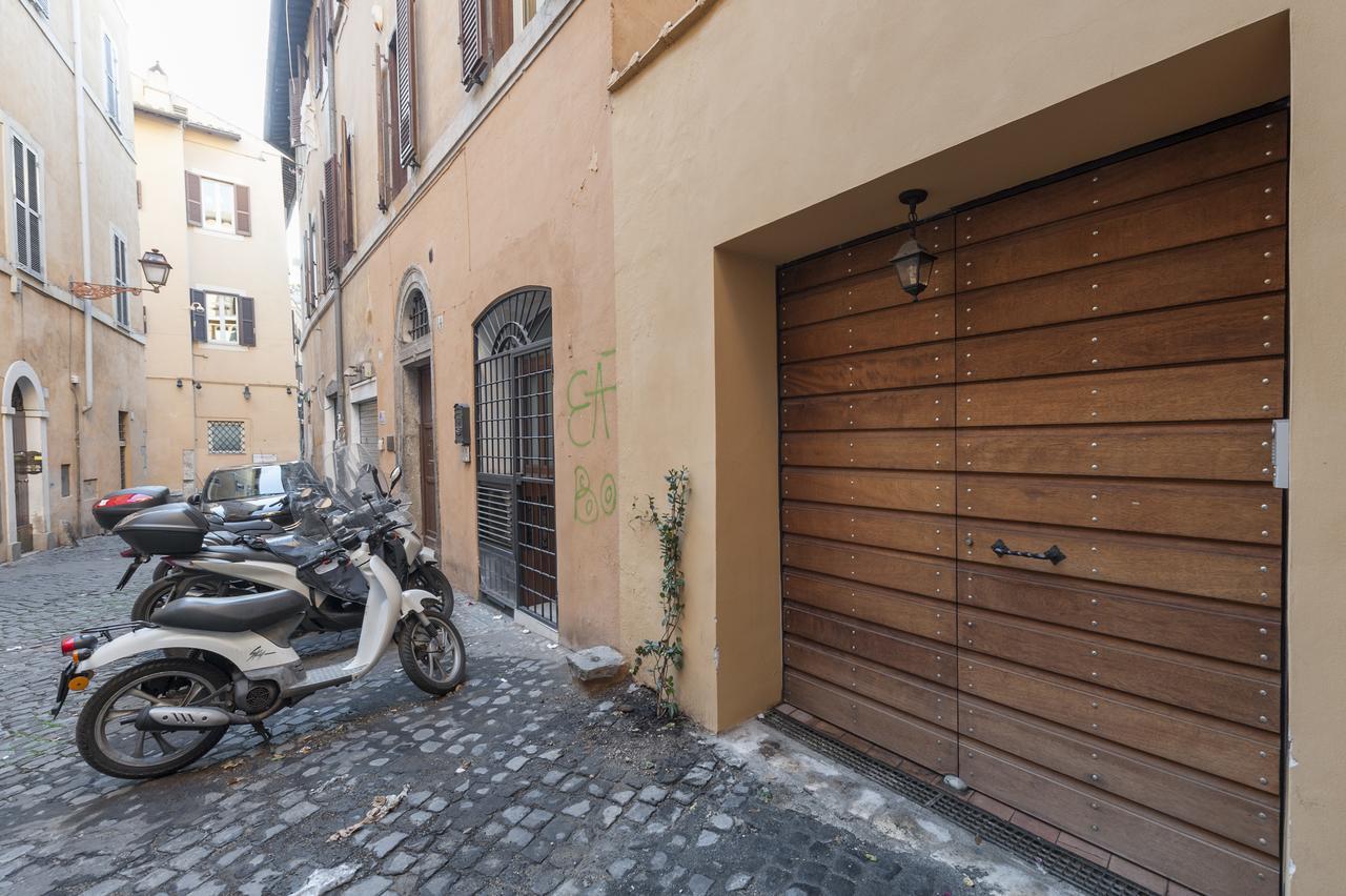 Awesome Duplex In Campo De' Fiori Area Apartment *