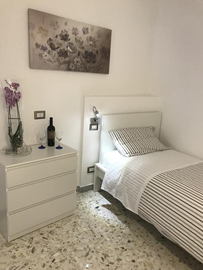Apartment Sweet Rom