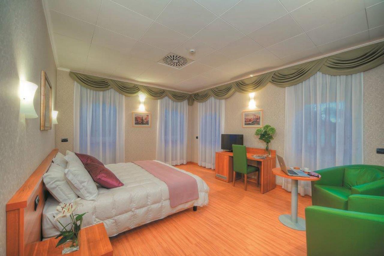 Ele Park Pamphili 4* Roma