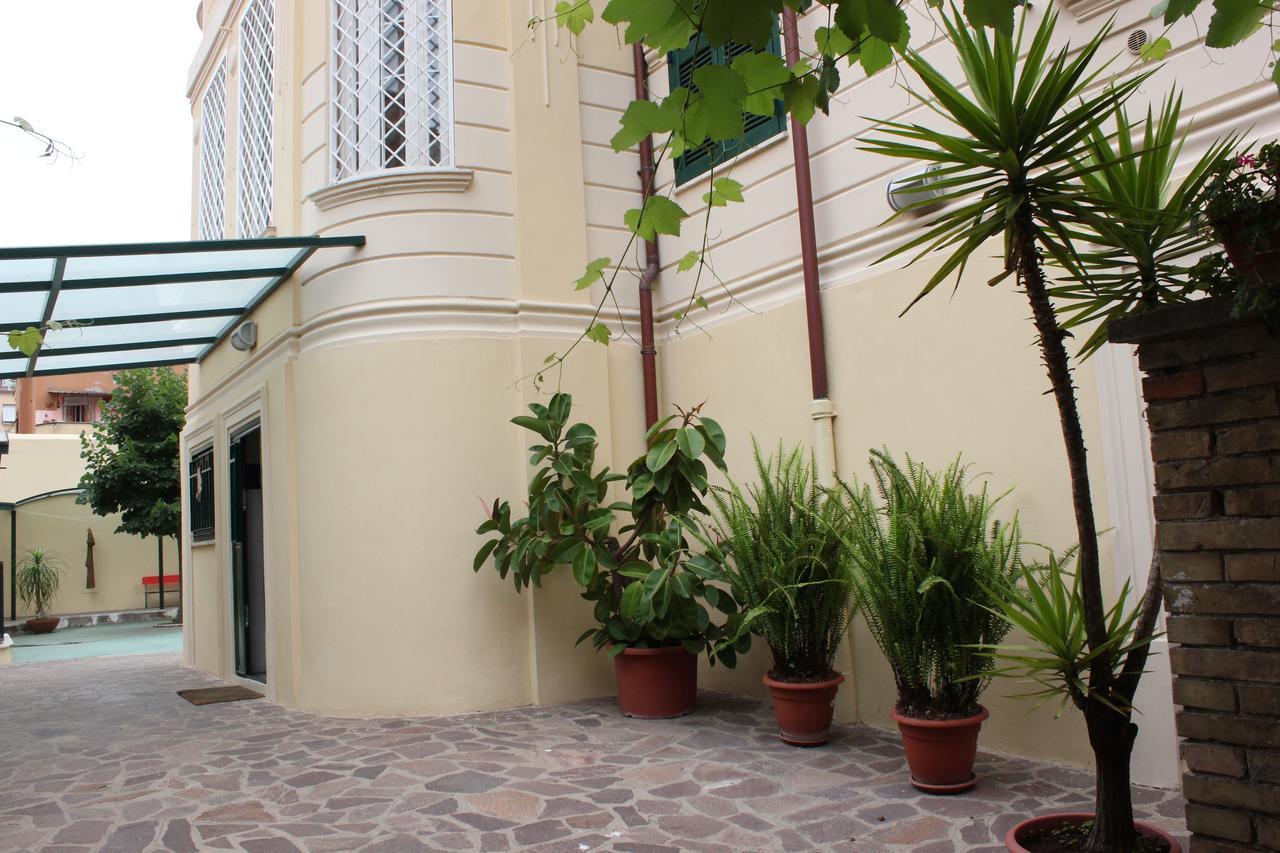 Casa Per Ferie Beato Rosaz Casa de hóspedes Roma