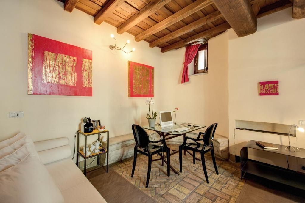 Residenza Torre Colonna Roma