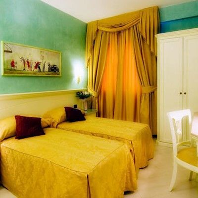 Hotell Bright 3*