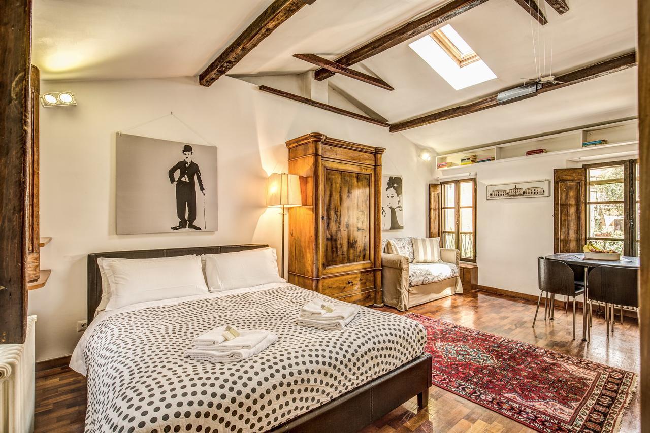 Homehouse Garofano - Rione Monti - Colosseum Apartamento