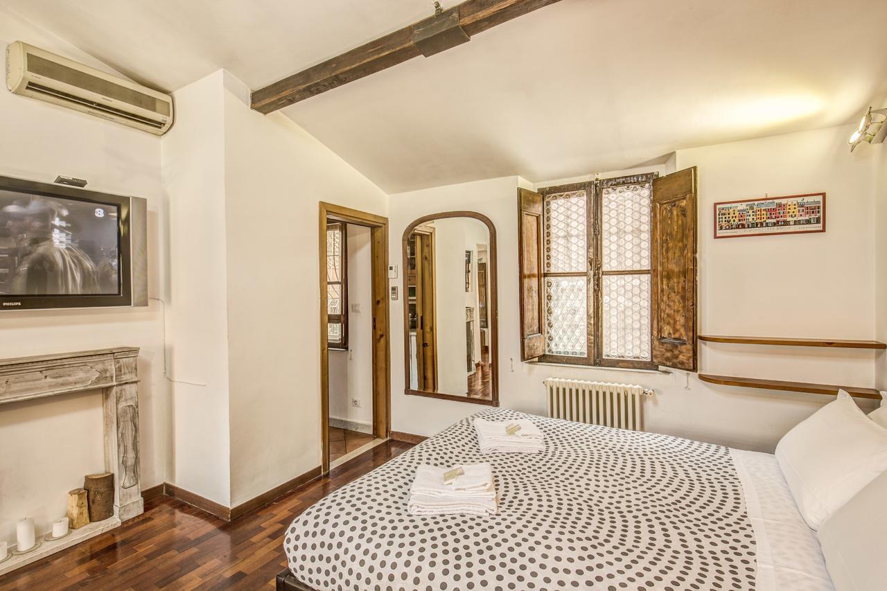 Homehouse Garofano - Rione Monti - Colosseum * Roma