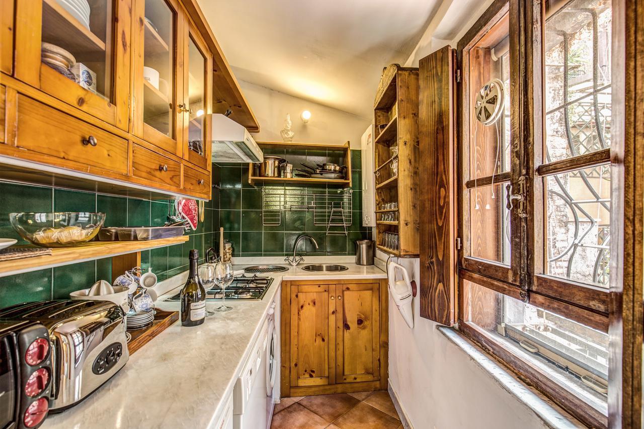Homehouse Garofano - Rione Monti - Colosseum Apartamento Roma