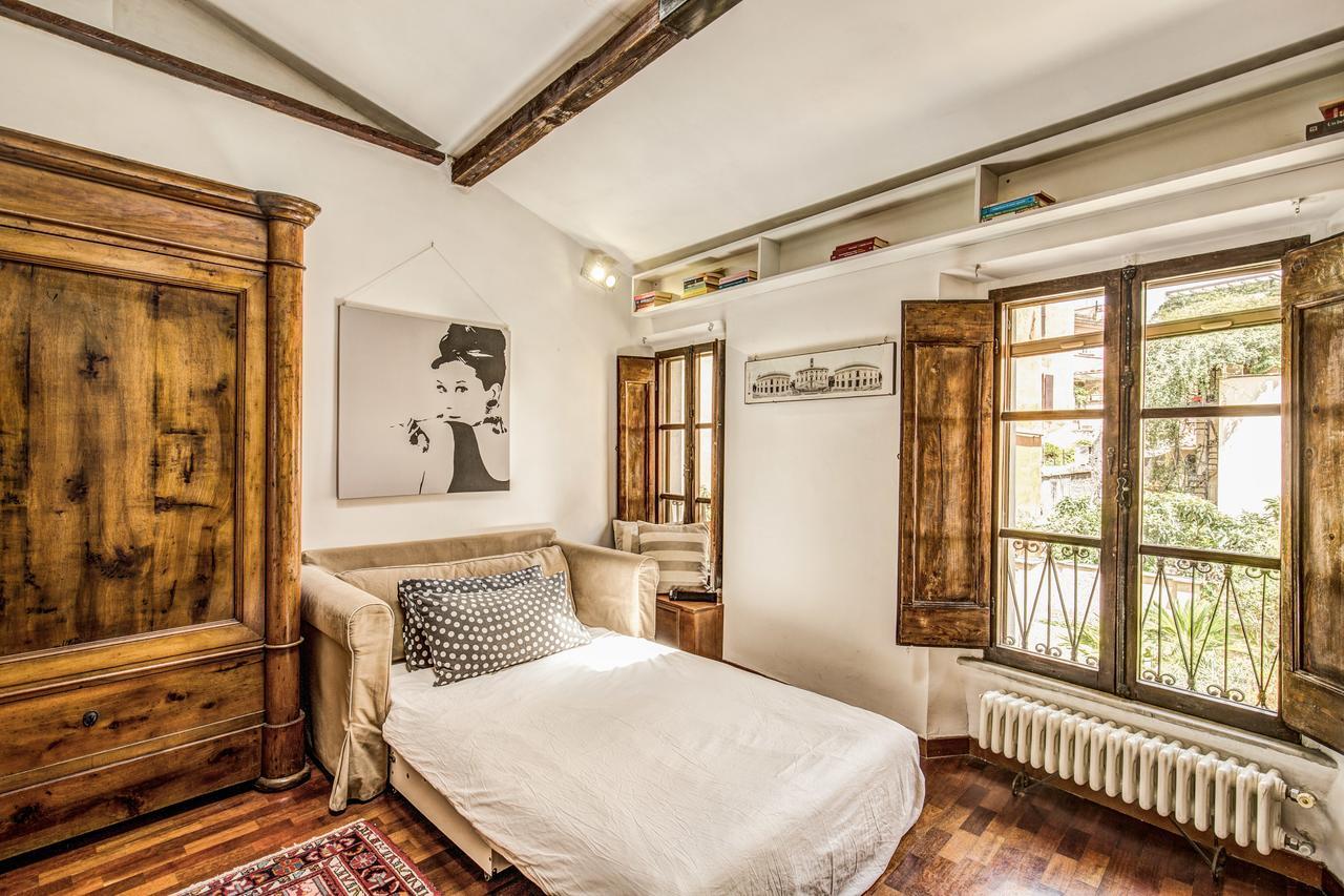 Homehouse Garofano - Rione Monti - Colosseum Apartamento *
