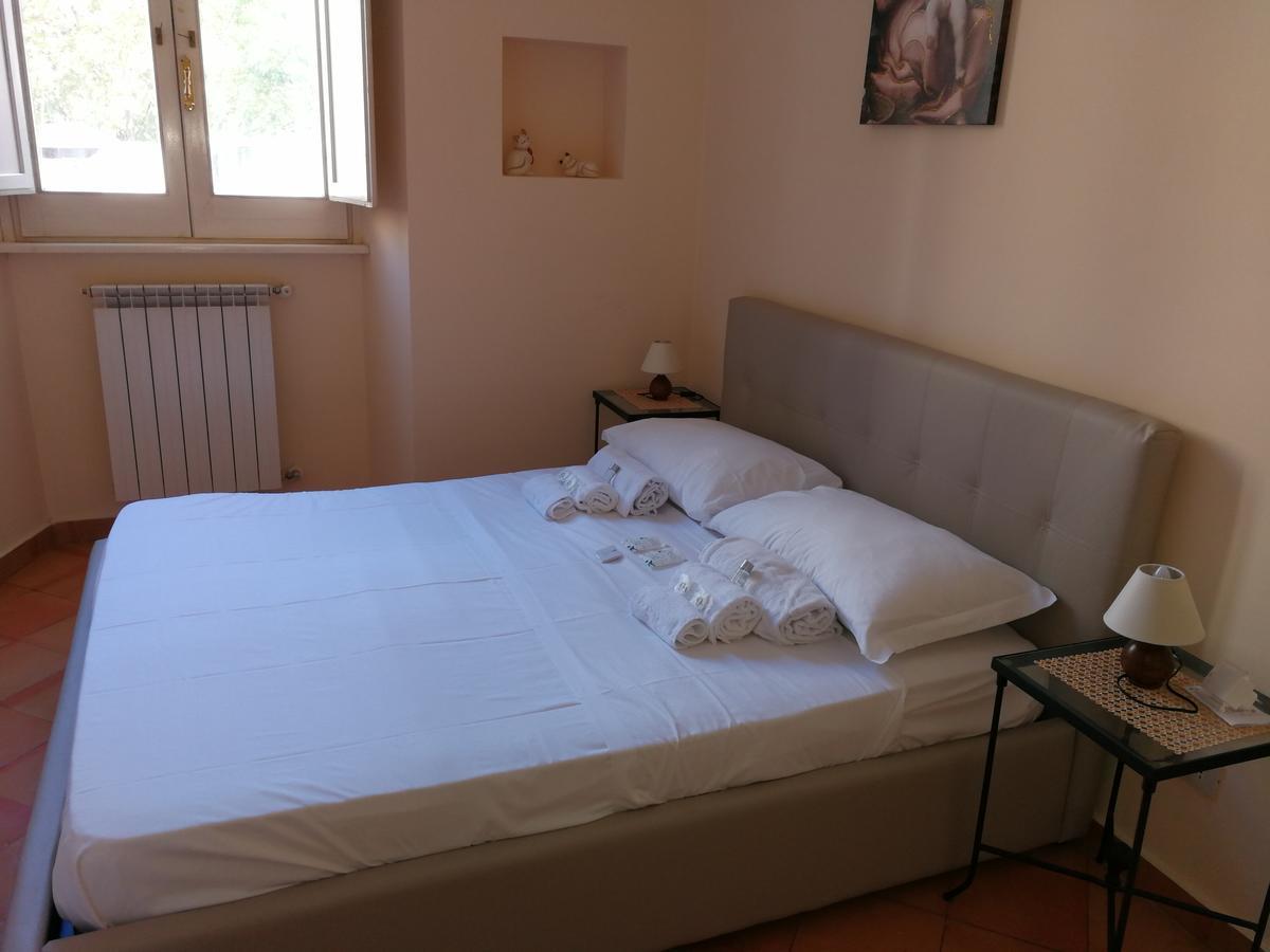 Flaminia 26 *