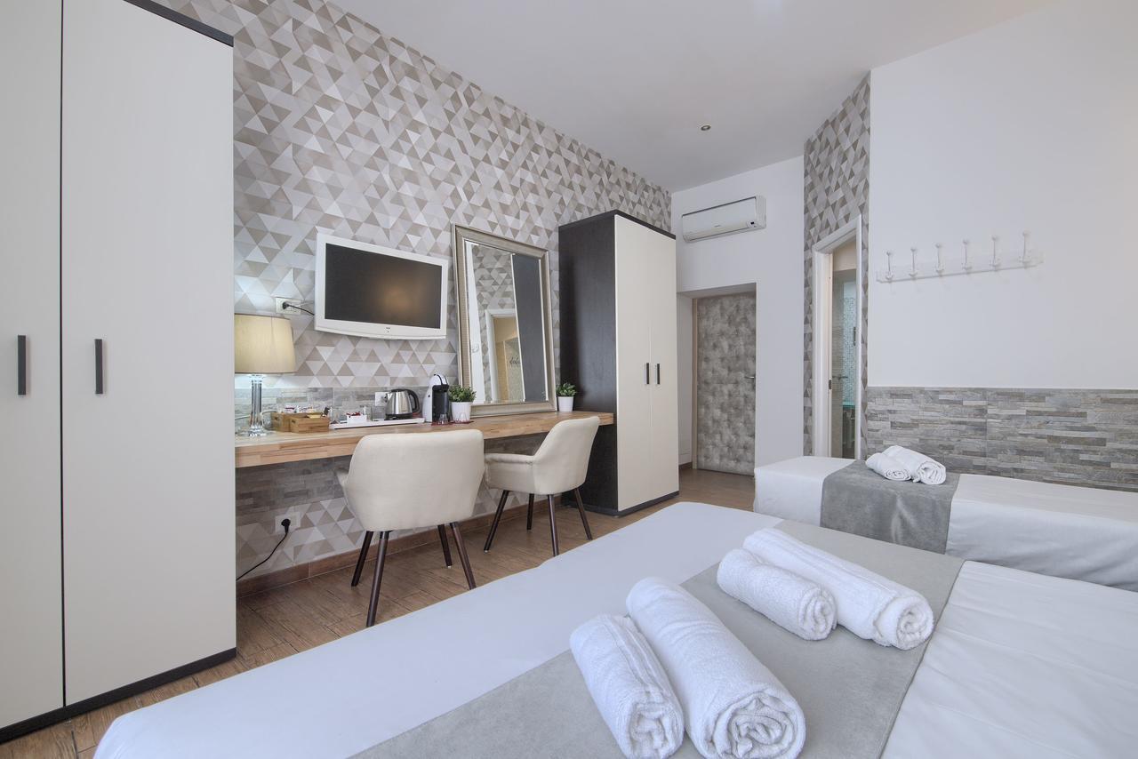 Domus Pietro 3* Roma