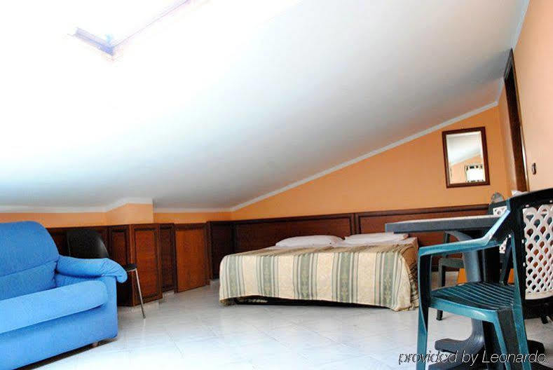 Hotel Octavia 3*