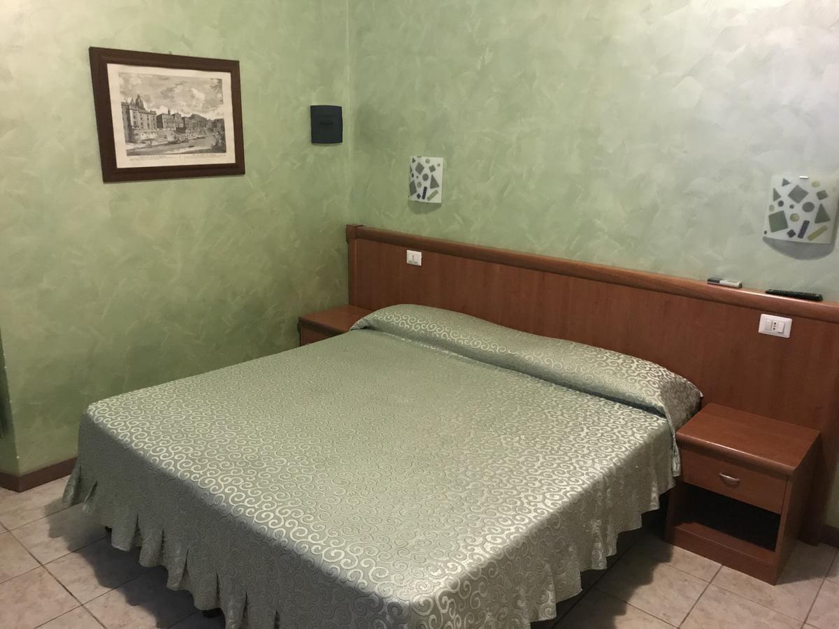 Hotel Tokyo Roma