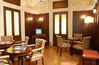 Palazzo Cardinal Cesi Hotell 4*