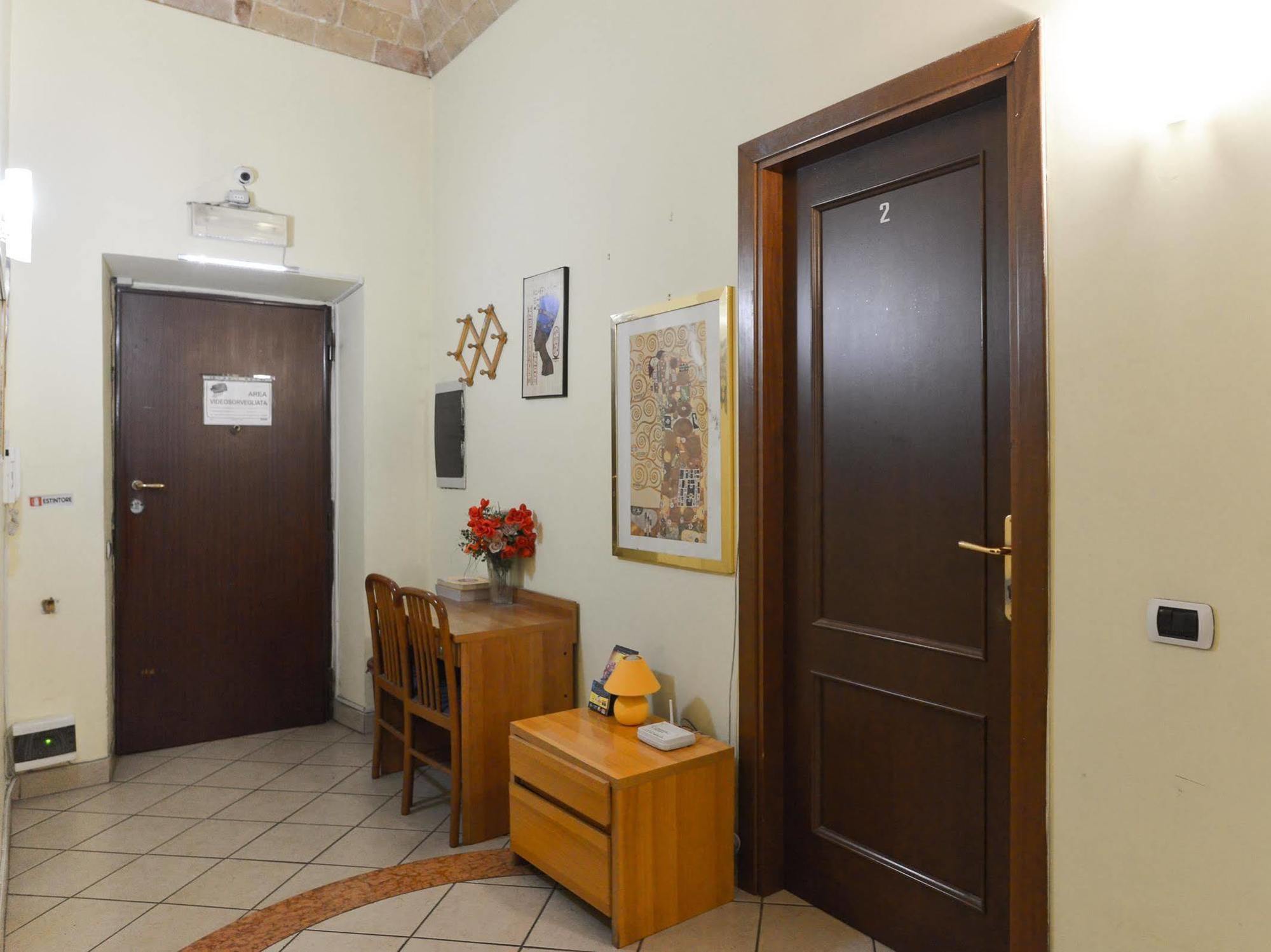 Terminal House Rom