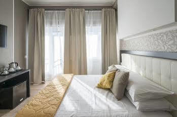 Happy Hotell