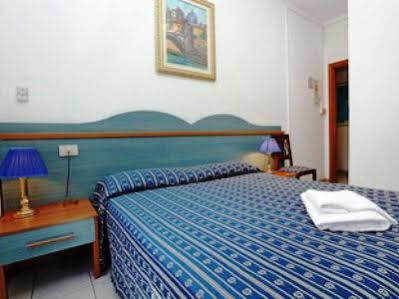 Athena Hotel 3*