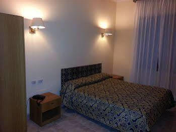 Hotel Industrial Roma