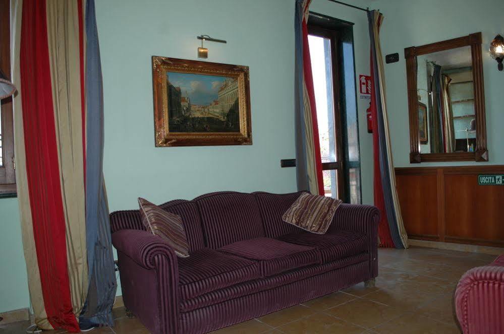 Hotell Vibel 2*