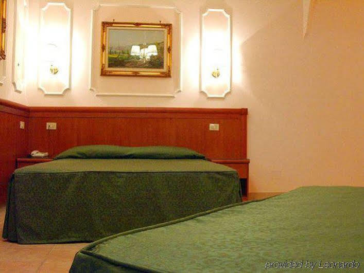 Hotel Philia