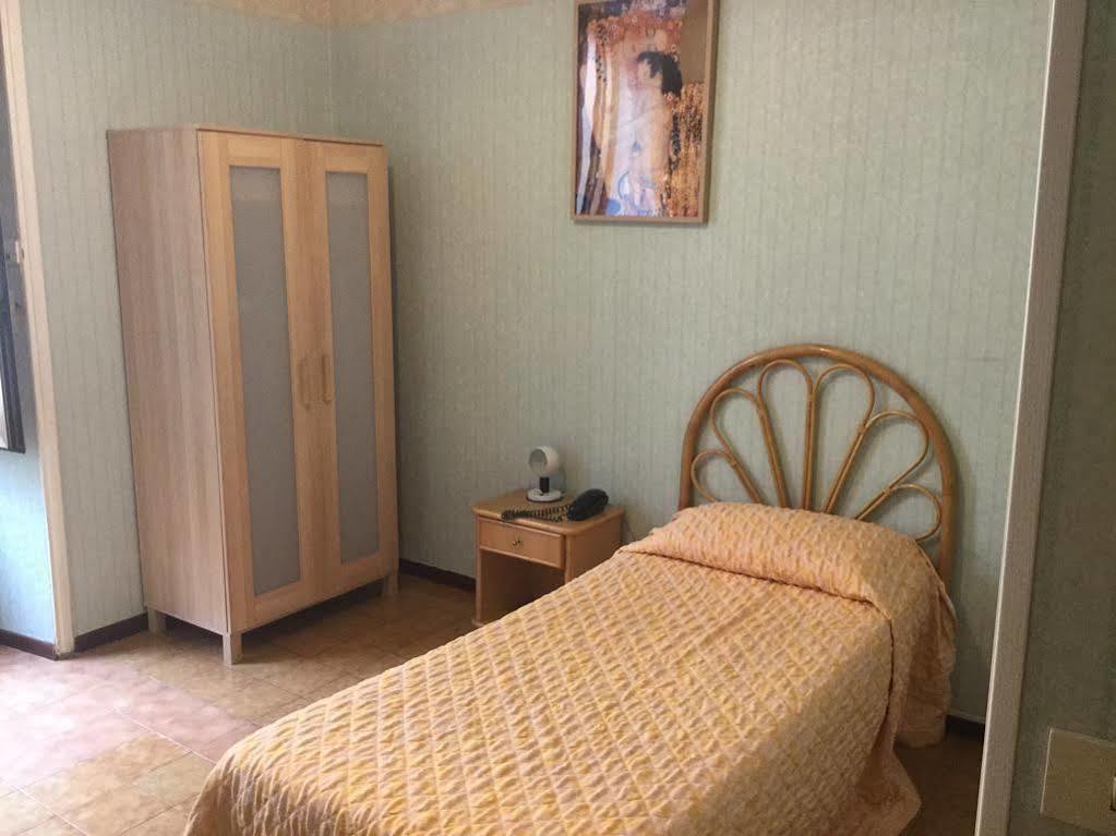 Touring Hotel