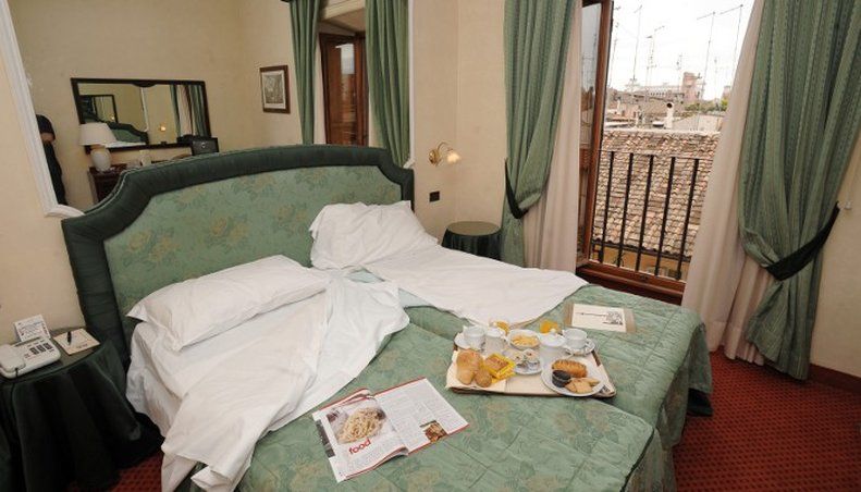 Colonna Palace Hotell 4*