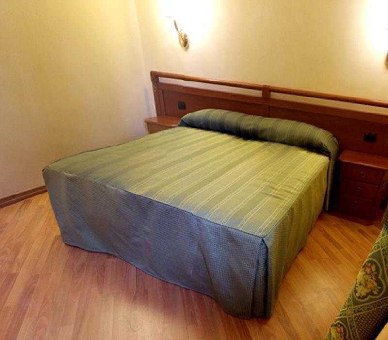 Bright Hotell