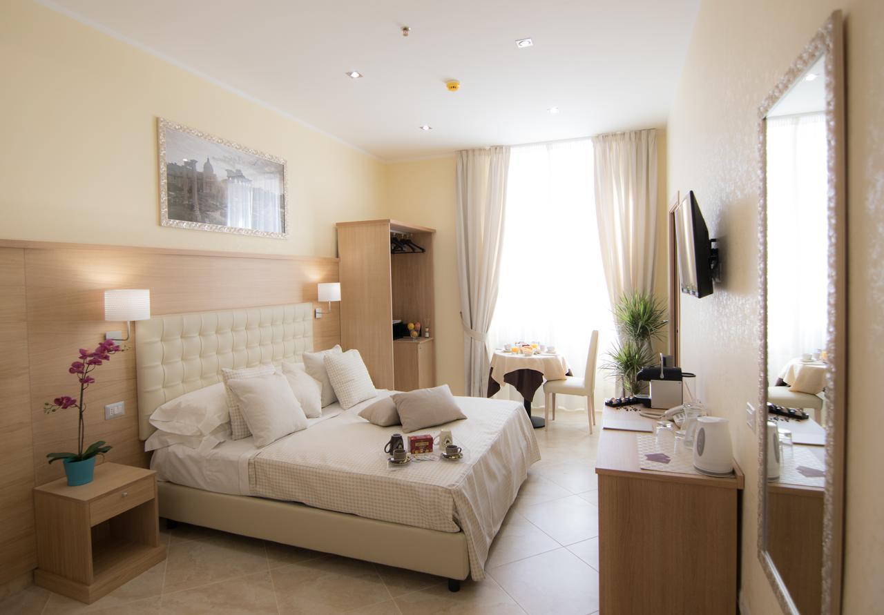 Esposizione Palace 2*