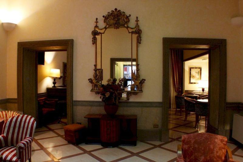 Hotell Grand Olympic Aurum 4*