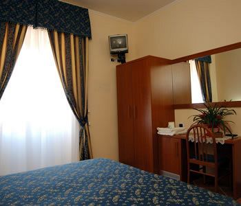 Maryelen 2 3* Roma