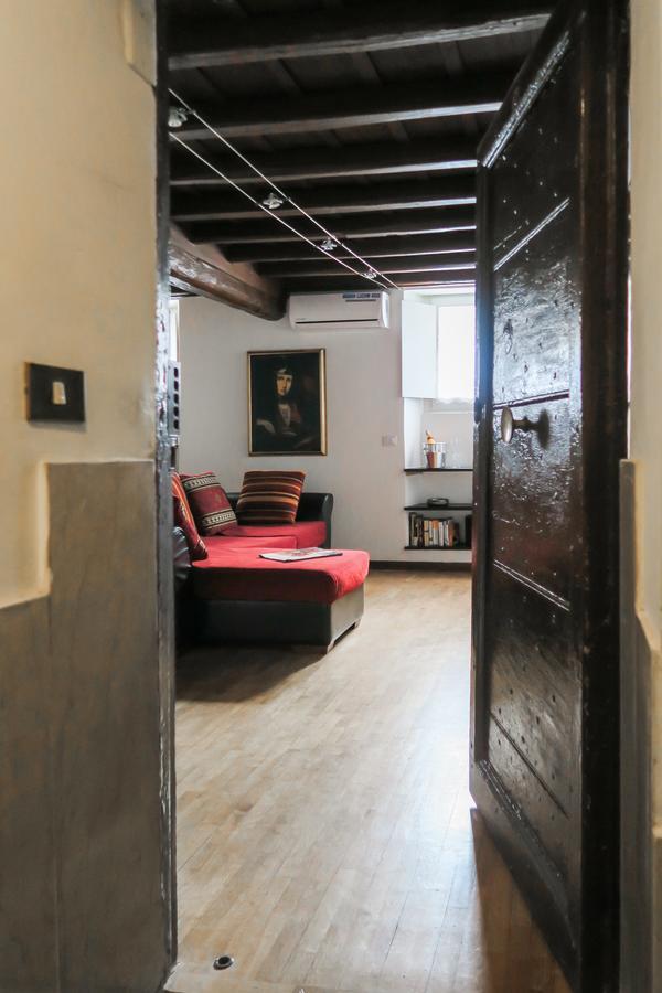 Trastevere - Mantellate Home-ospedale Bambin Gesù * Rom