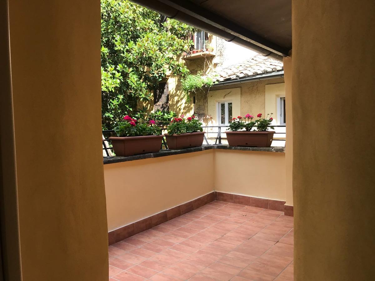Domizia Floor Guest house