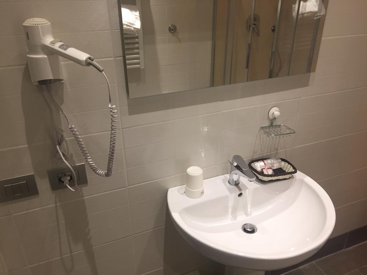 Affittacamere Domizia Floor 3*