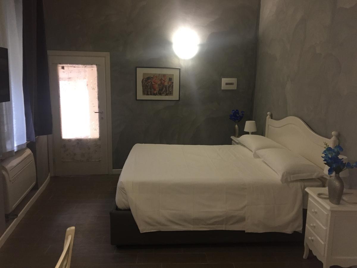 Domizia Floor Affittacamere