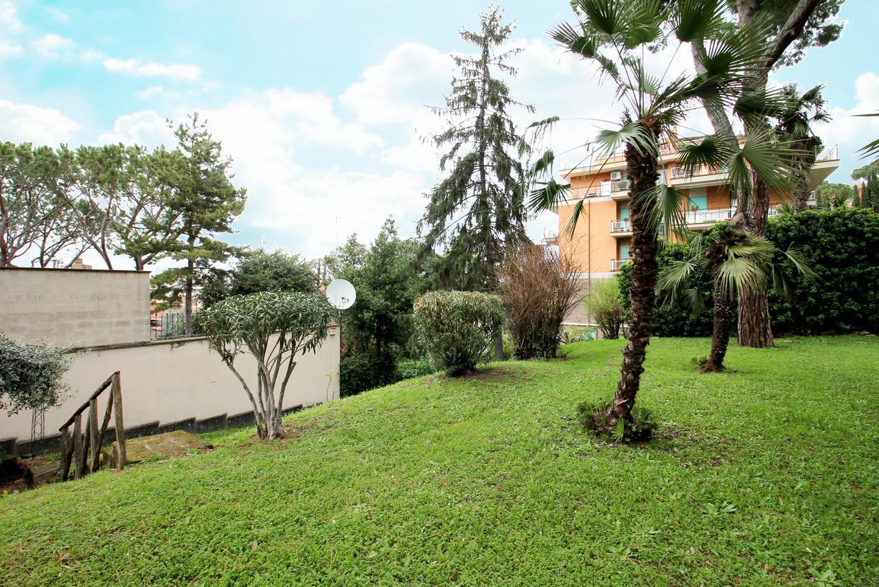 Elegant Terrace Near St. Peter *