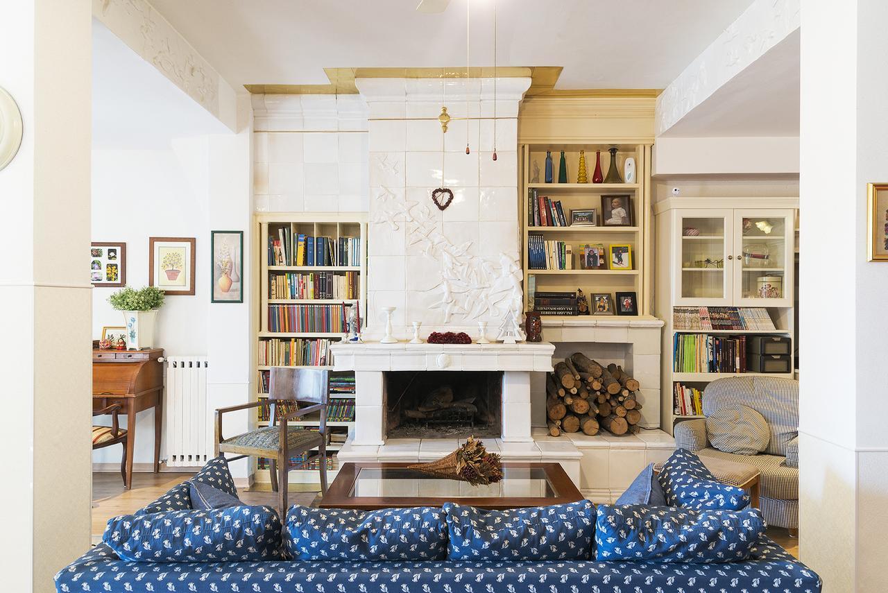 Casale Dell'insugherata Bed and breakfast 2*