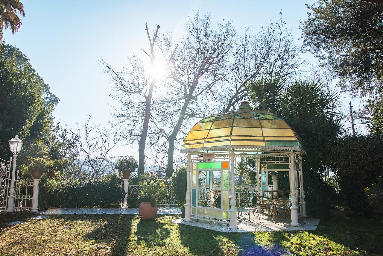 Casale Dell'insugherata Bed and breakfast 2*