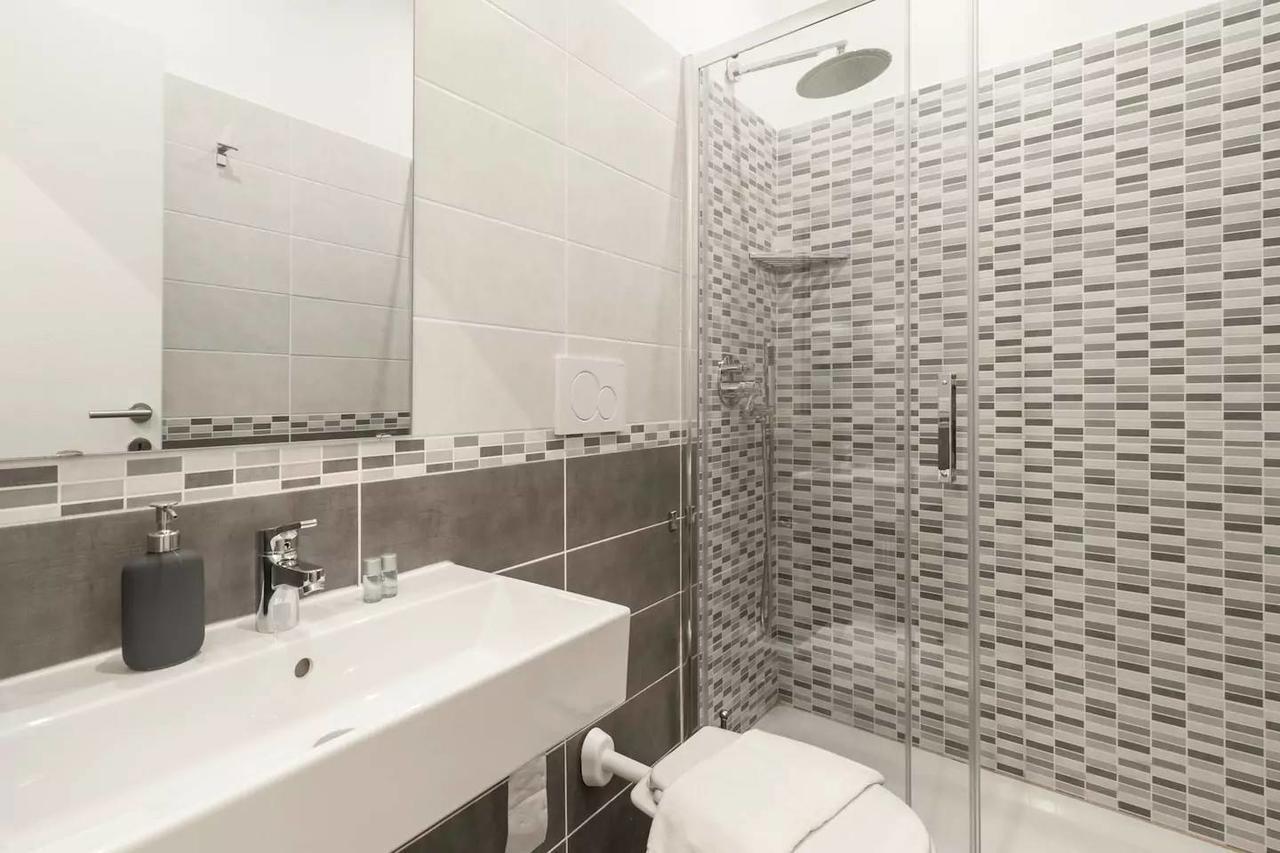 Zhihua Guest house 2*