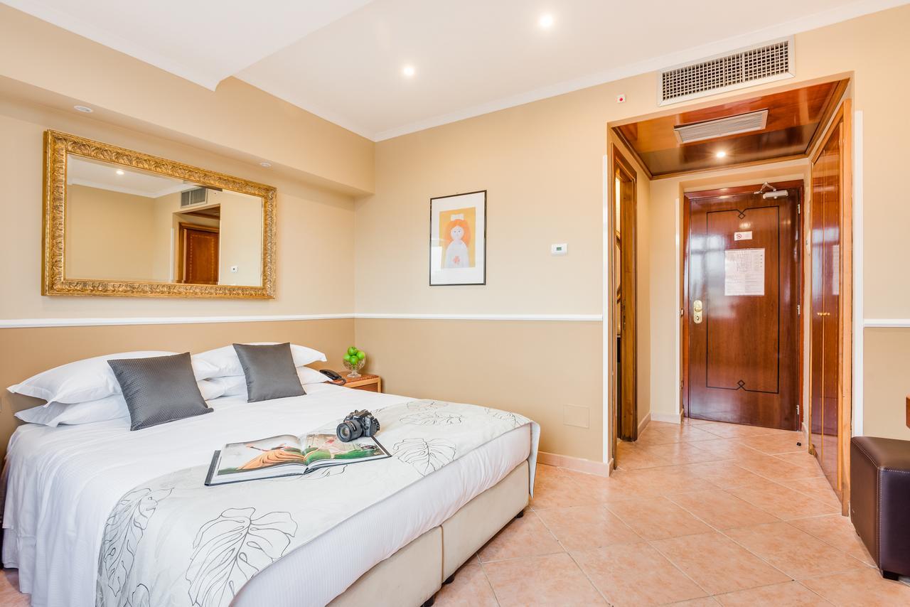Hotell Raeli Archimede Roma