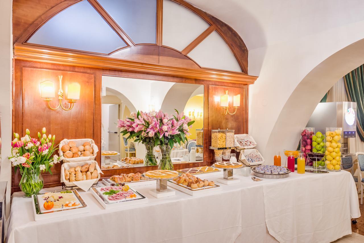 Hotel Raeli Floridia Rome