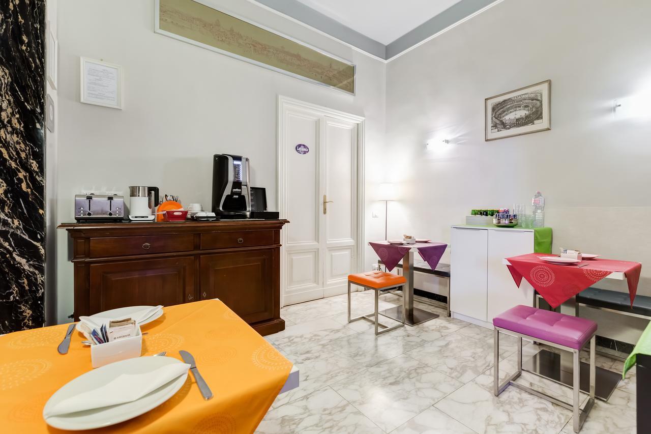 Acomodação com café da manhã  2 Passi Al Colosseo