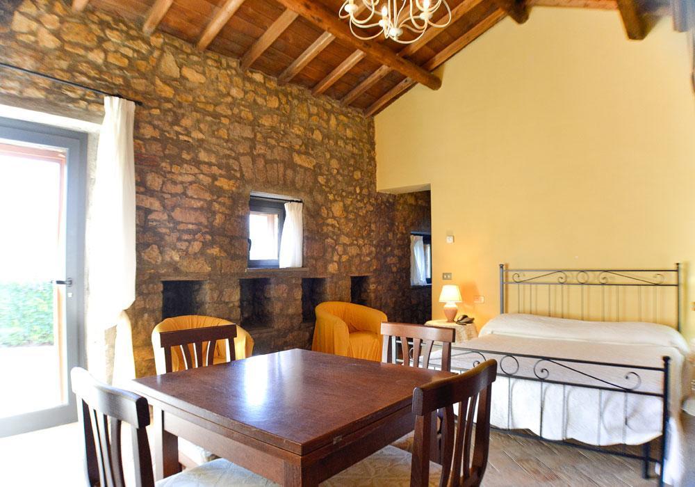 Tenuta Colfiorito Alloggio per agriturismo Roma