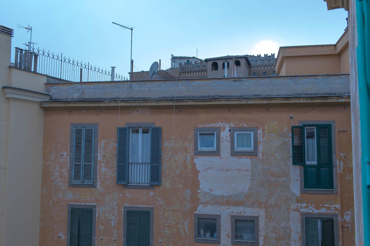 In Front Of St Peter's Square And Vatican Museums - Mypad In Appartamento