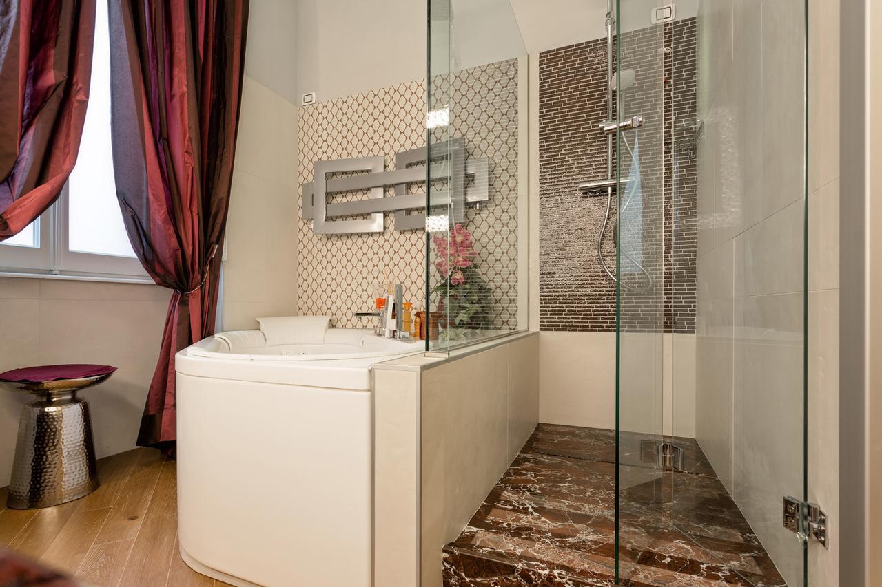 Dona's Luxury House *