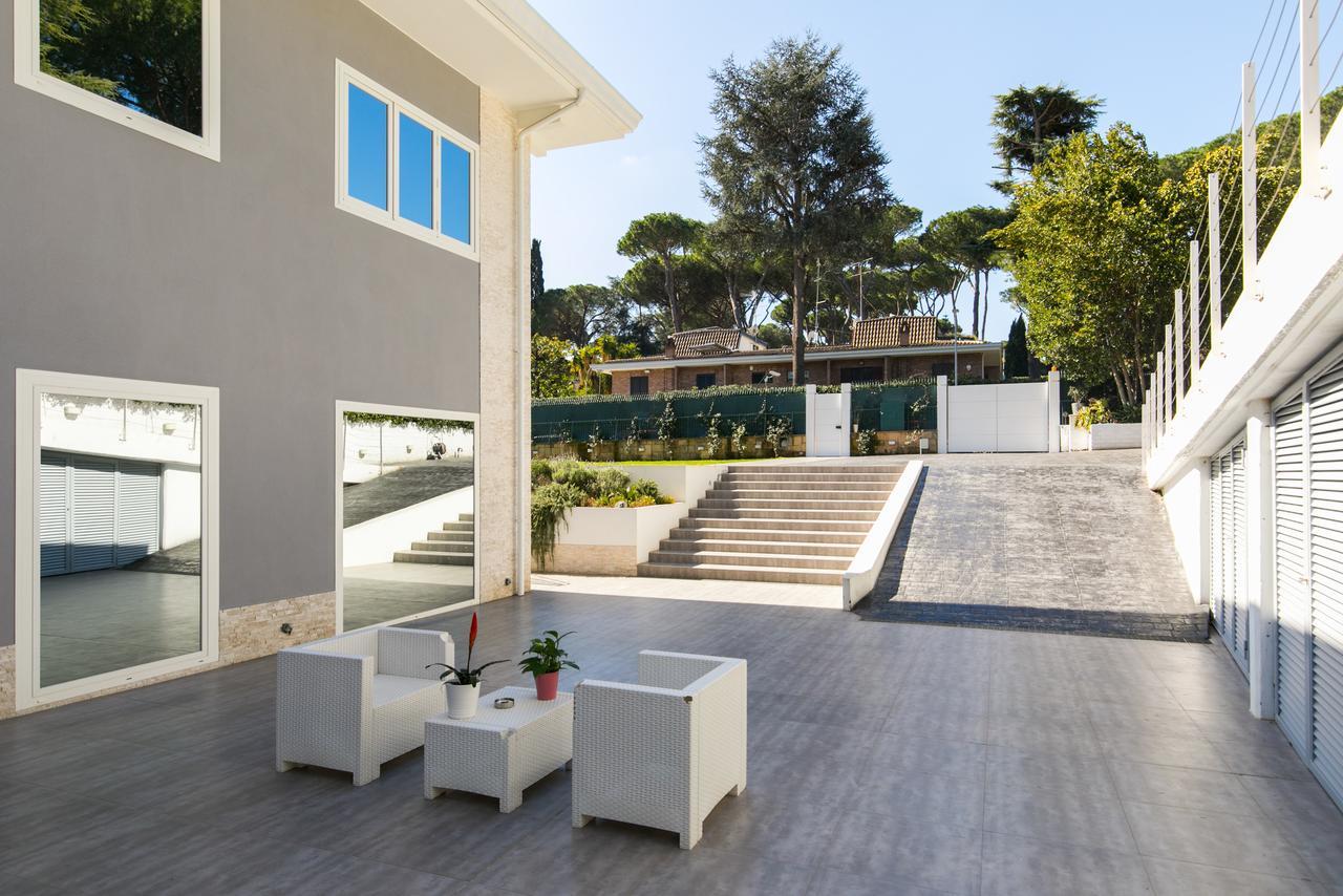 Niclas Luxury * Rome