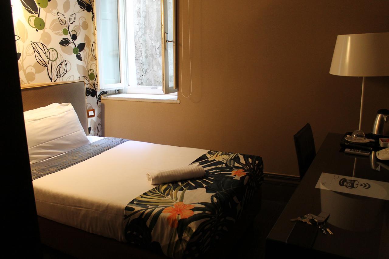 Relais Palazzo Taverna Roma