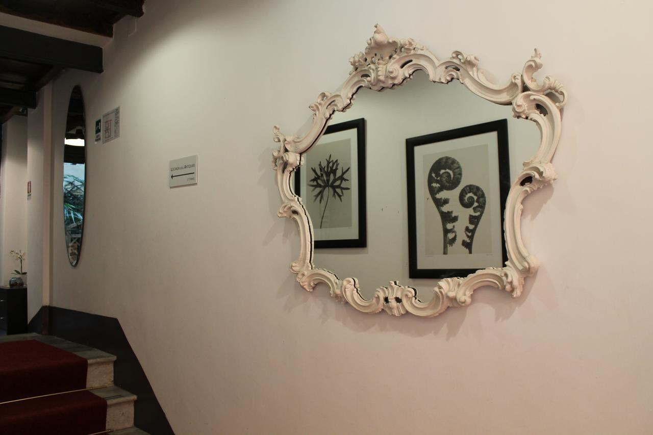 Pensión Relais Palazzo Taverna Roma