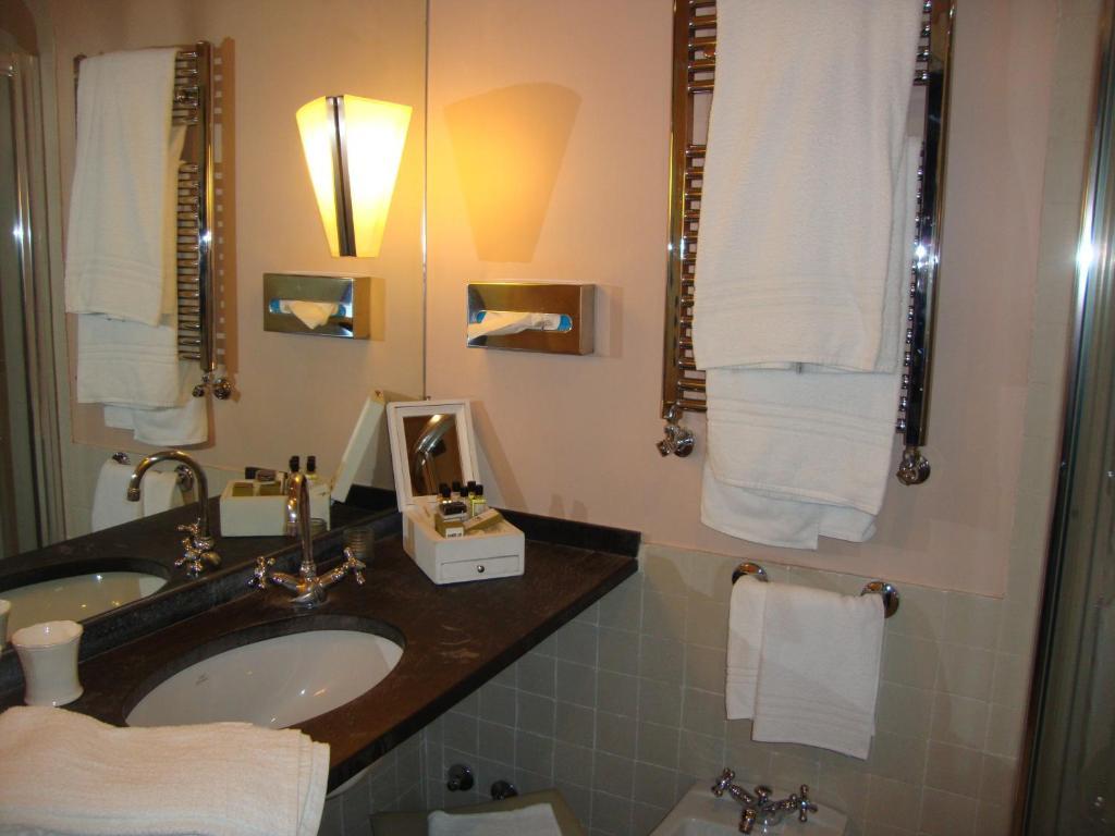 Mangili Hotel