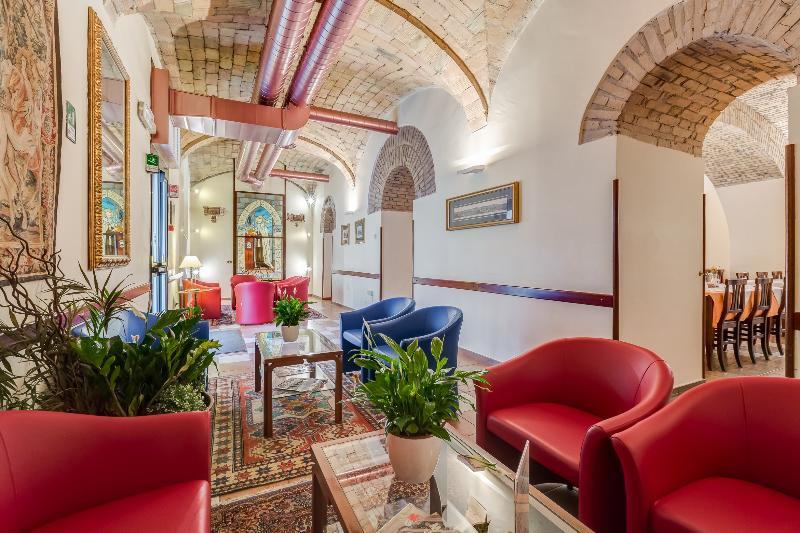 Domus Carmelitana Hotel 3*