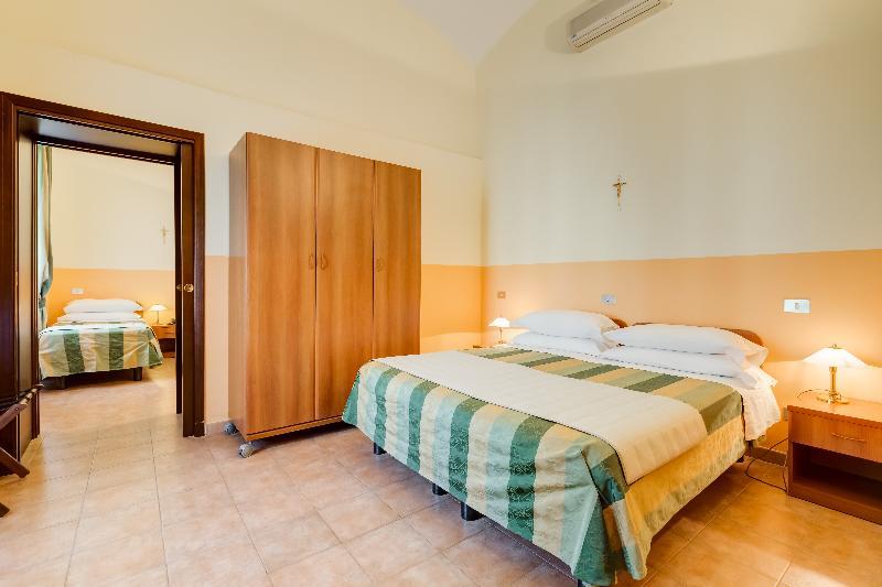 Domus Carmelitana Hotel