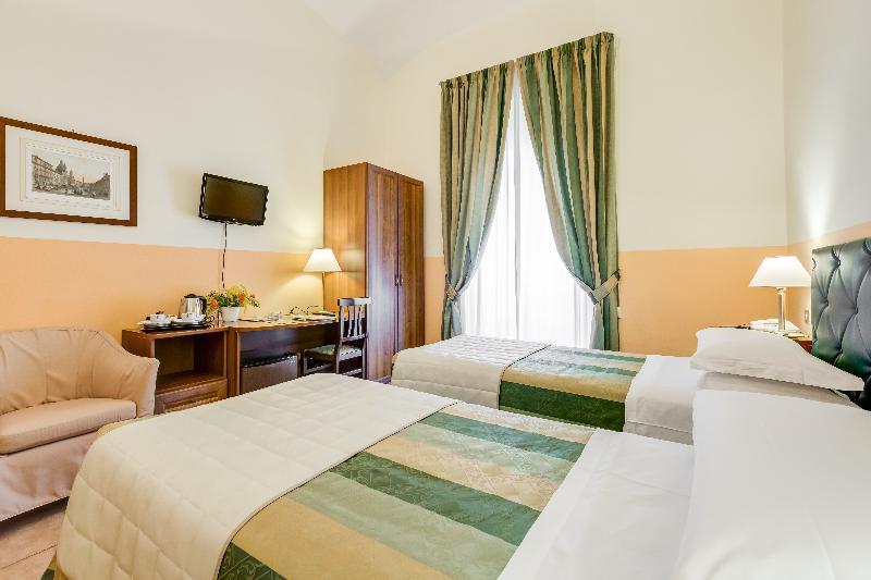 Hotel Domus Carmelitana 3*
