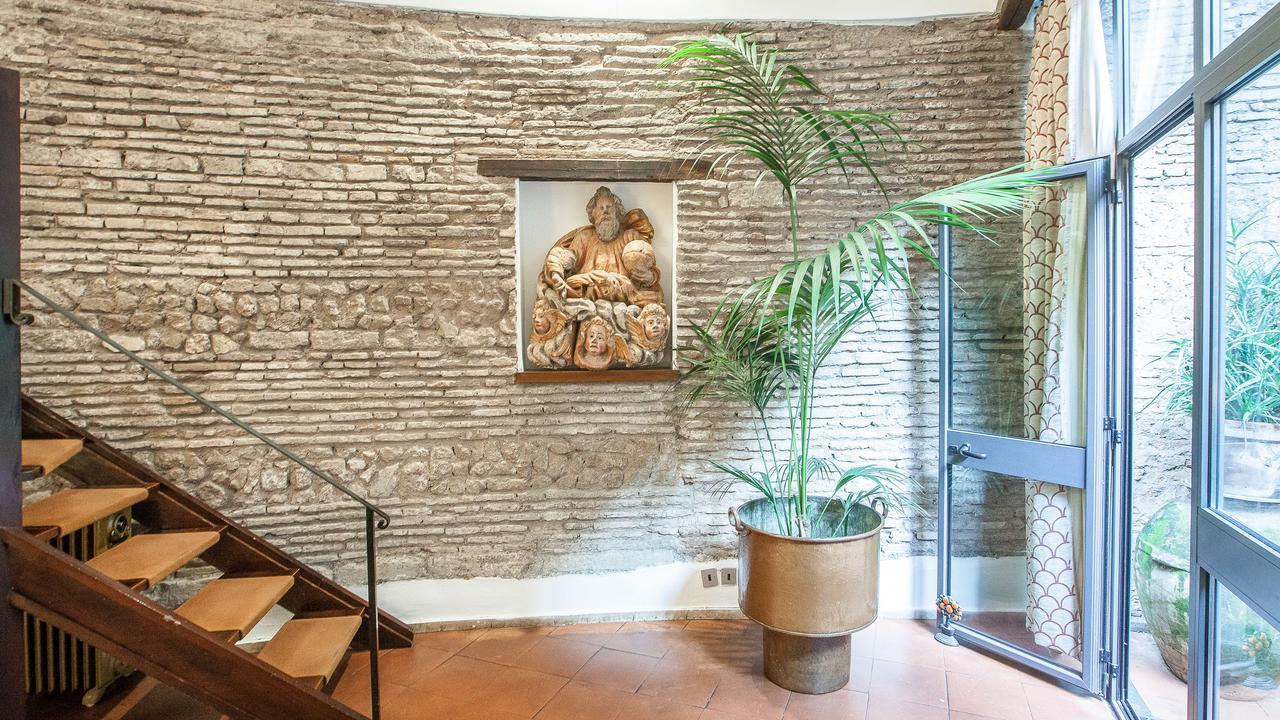 In Arco Della Ciambella Apartment *